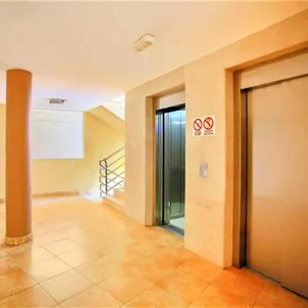Modern In Adeje With Swimming Pool 아파트 *